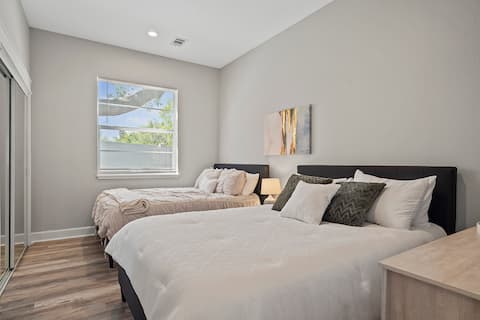 Suite III — Twin Queen Family